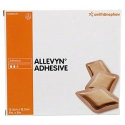 MEDICAZIONE IDROCELLULARE ADESIVA STERILE ALLEVYN ADHESIVE ALTAMENTE ASSORBENTE IN SCHIUMA DI POLIURETANO A STRUTTURA TRISTRATIFICATA 12,5X12,5CM 3 PEZZI - farmacia187.it